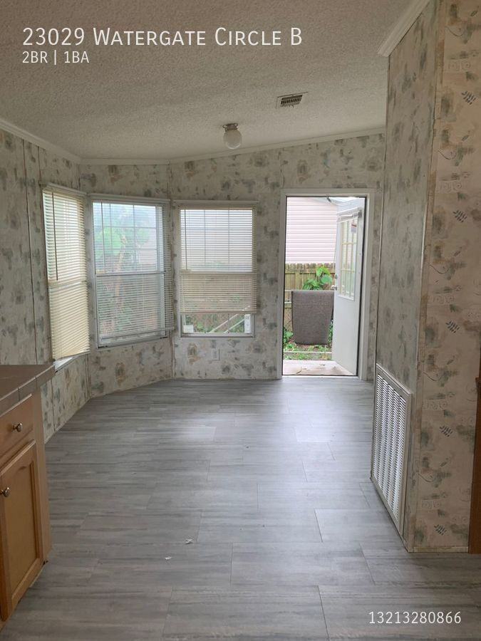 23029 Watergate Cir #B - Photo 5 of 17