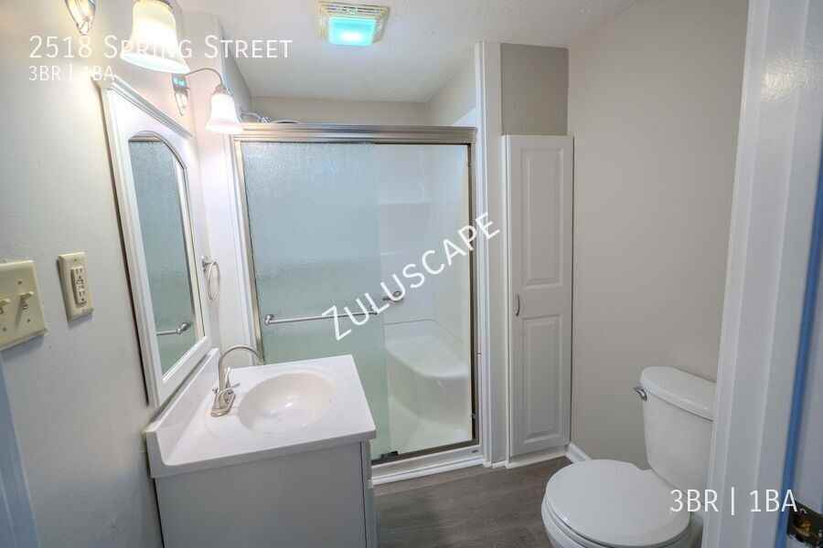 2518 Spring St - Photo 7 of 12