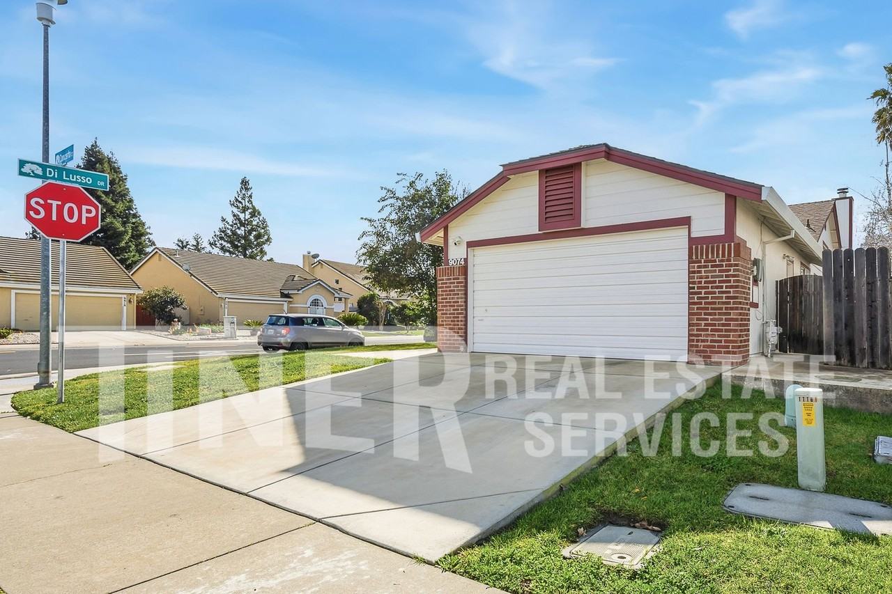 9074 Concerto Ct - Photo 6 of 20