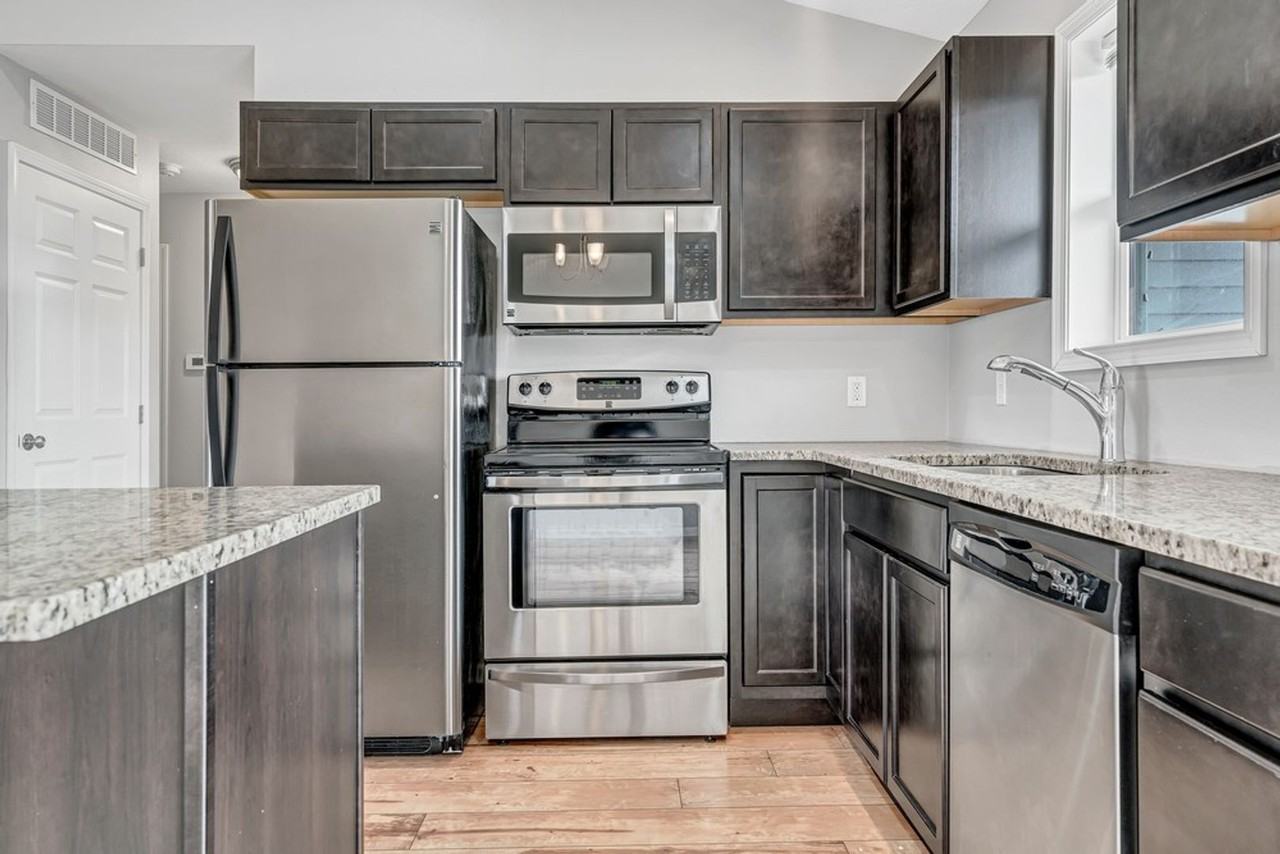 5814 Summerland Dr - Photo 5 of 12