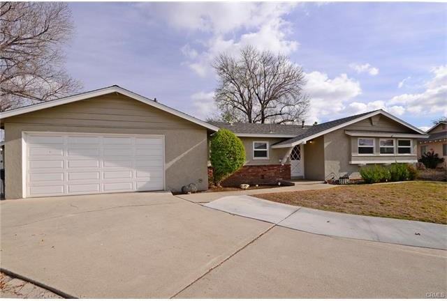 1535 E Everett Pl - Photo 3 of 35