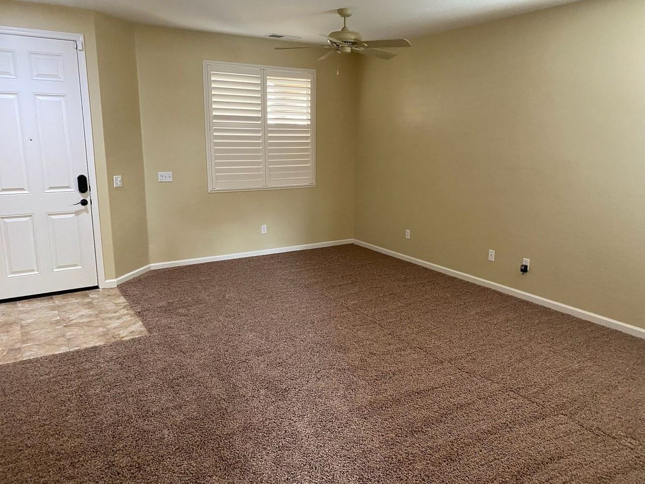 6245 W Whitley Ave - Photo 4 of 29