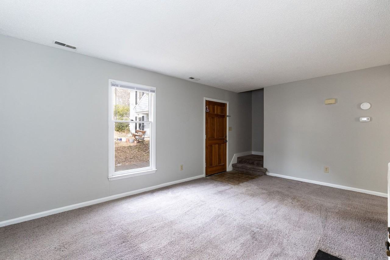 112 Rhum Pl - Photo 2 of 23