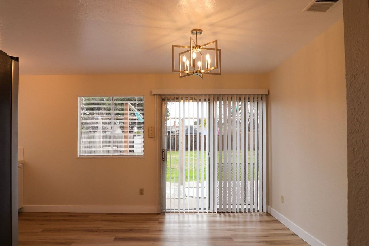 3173 Barletta Ln - Photo 7 of 17