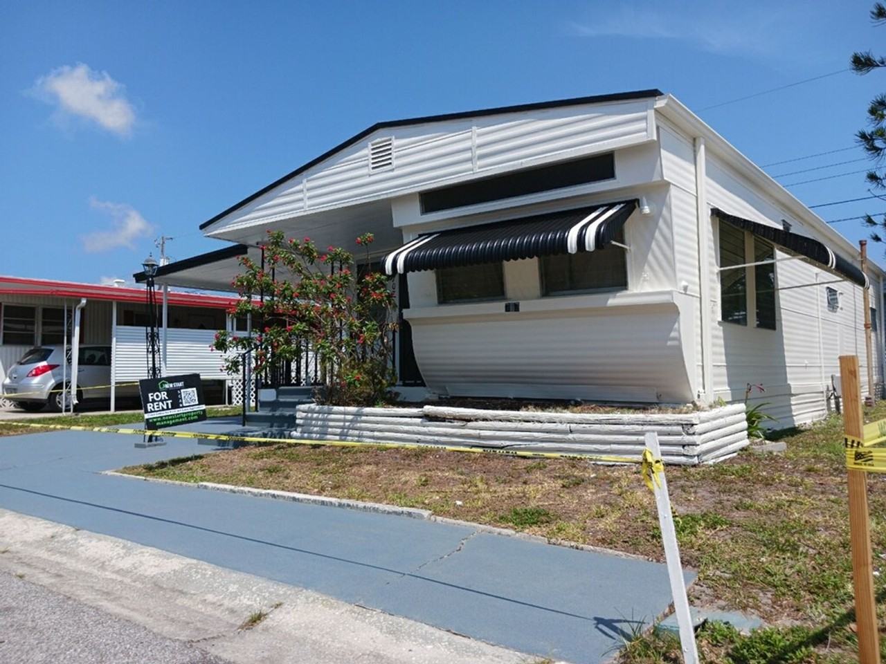 707 50th Ave W - Photo 2 of 24