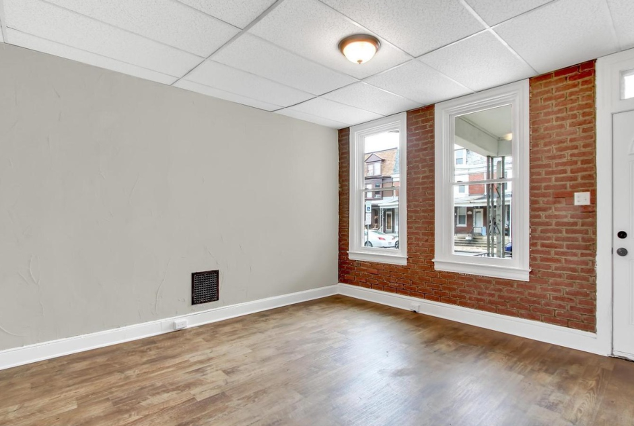 830 E Philadelphia St - Photo 2 of 26