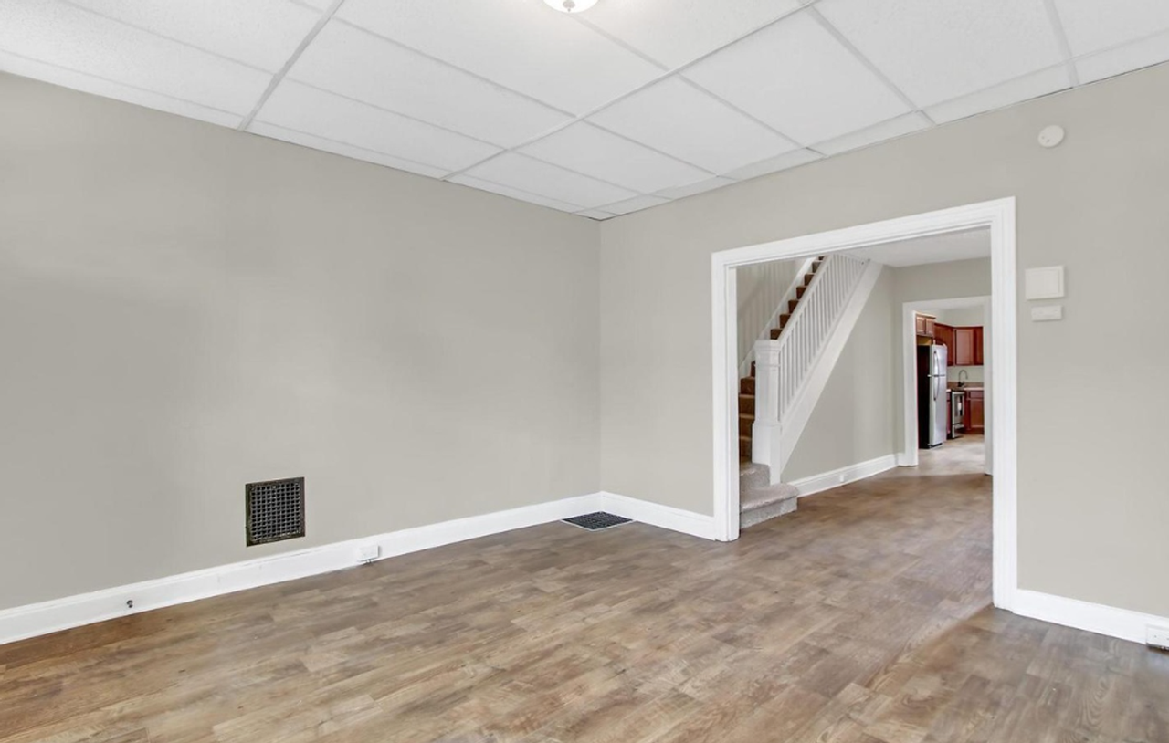 830 E Philadelphia St - Photo 5 of 26