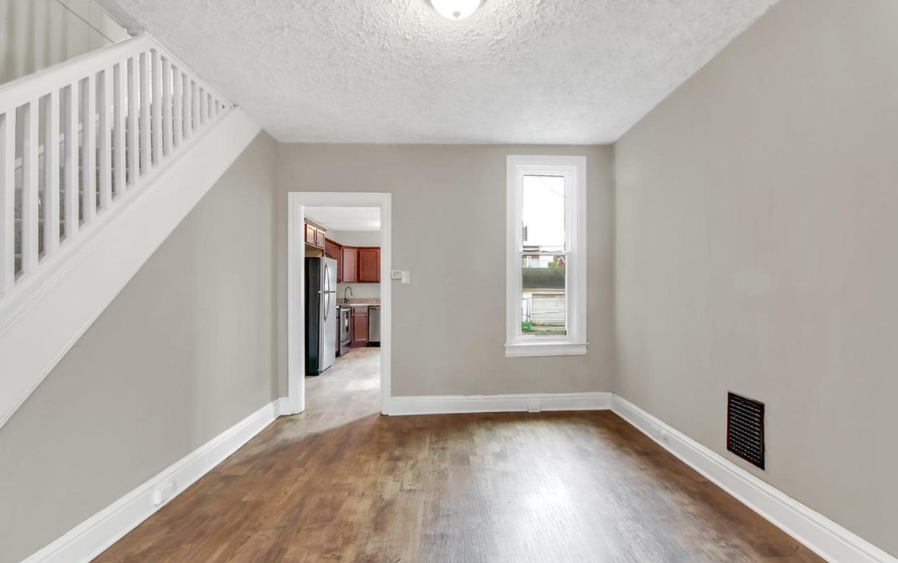 830 E Philadelphia St - Photo 6 of 26