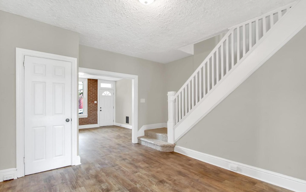 830 E Philadelphia St - Photo 7 of 26