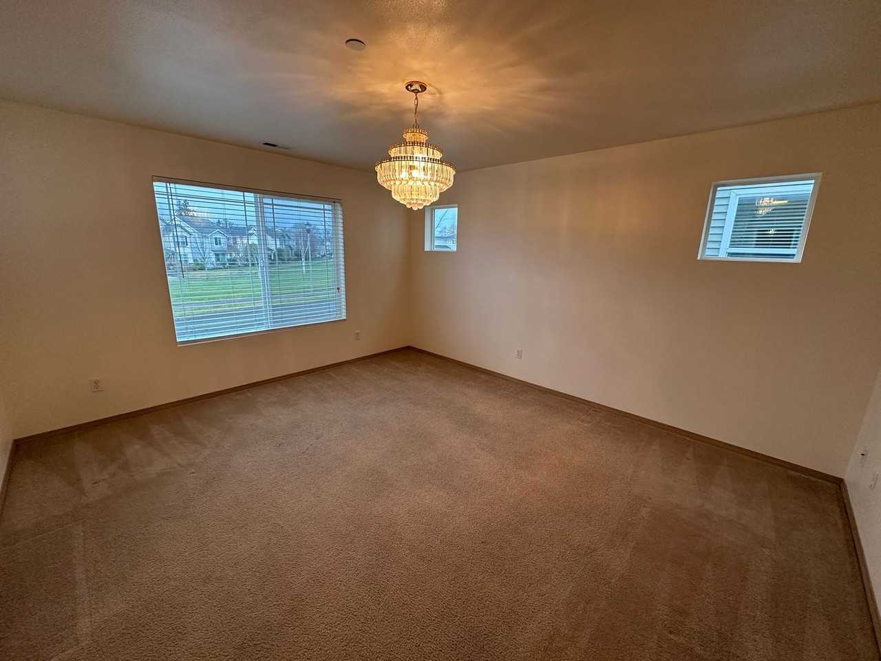 1722 Cadborough Ln - Photo 3 of 24