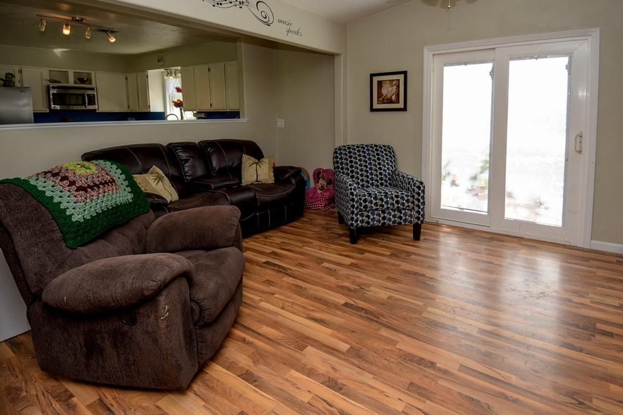 1654 Maplewood Way - Photo 3 of 14