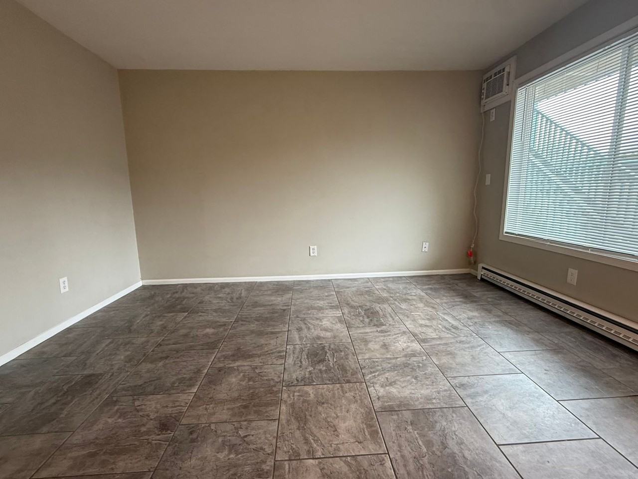 10 S Cove Ave #31 - Photo 4 of 15