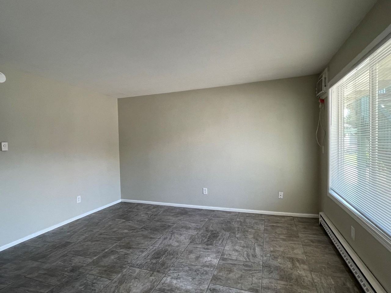 10 S Cove Ave #31 - Photo 5 of 15