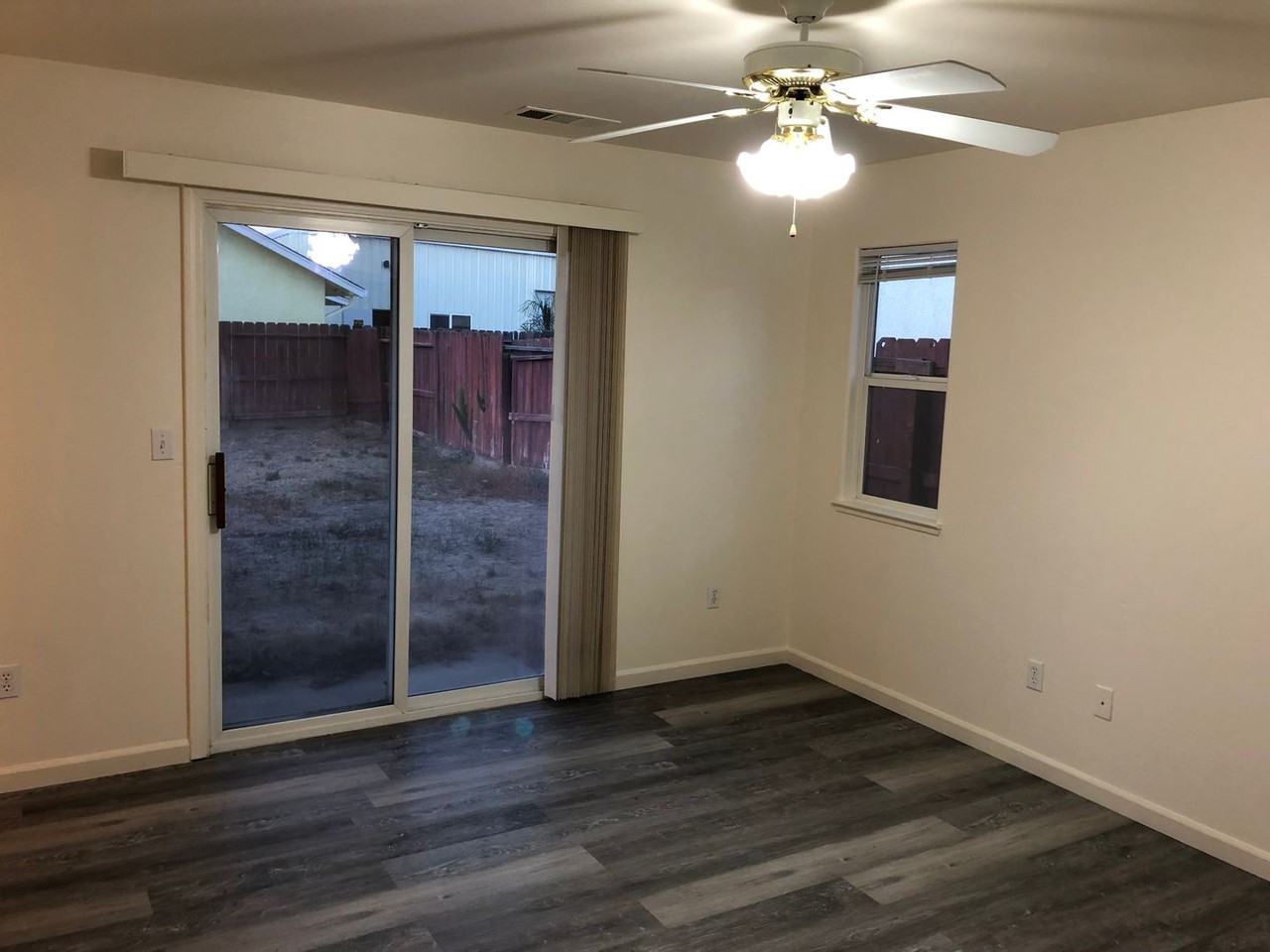 13337 Skyline Blvd - Photo 4 of 10