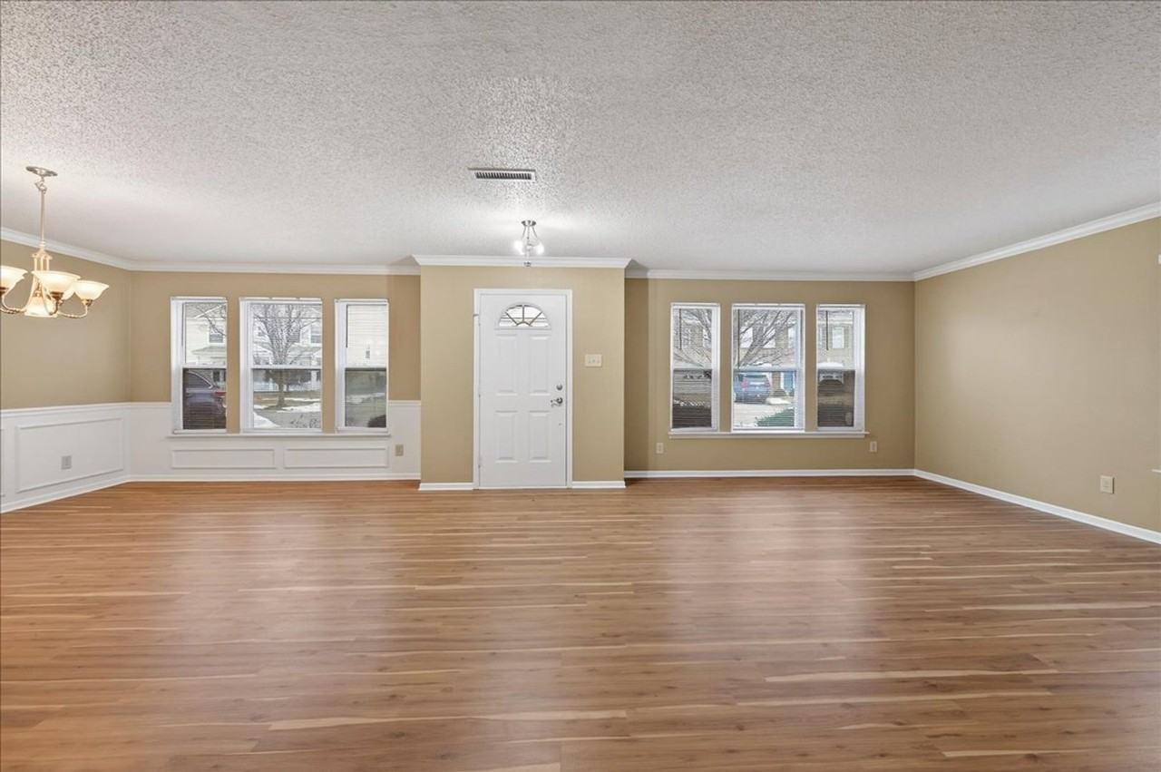 12599 Majestic Way - Photo 4 of 22