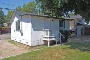 18493 Rozier Ave - Photo 1 of 1