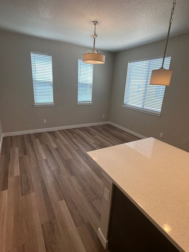 12884 E Dickenson Ave - Photo 5 of 20