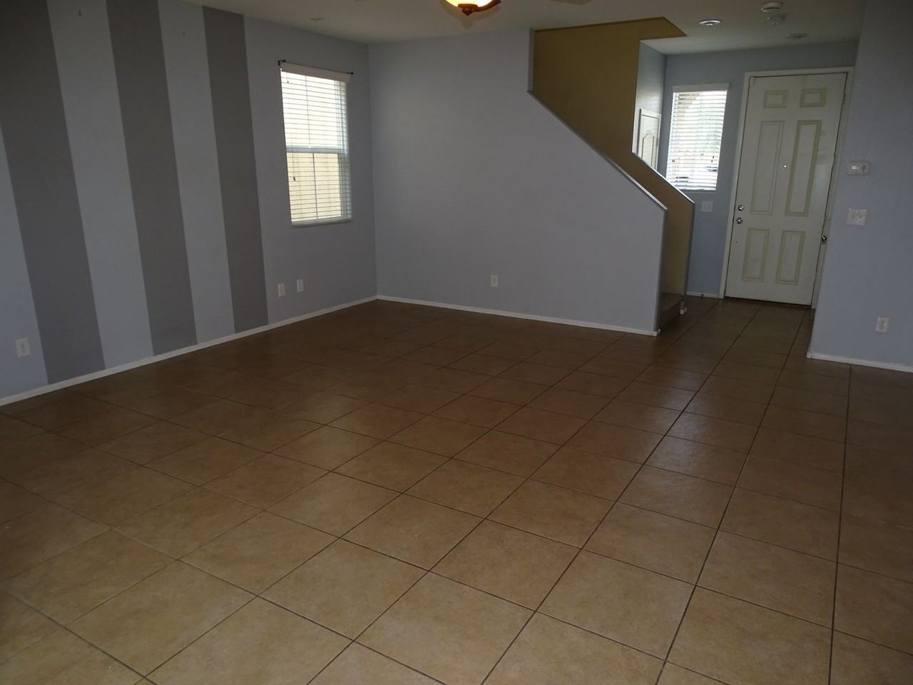 11030 Mountain Willow St - Photo 6 of 42