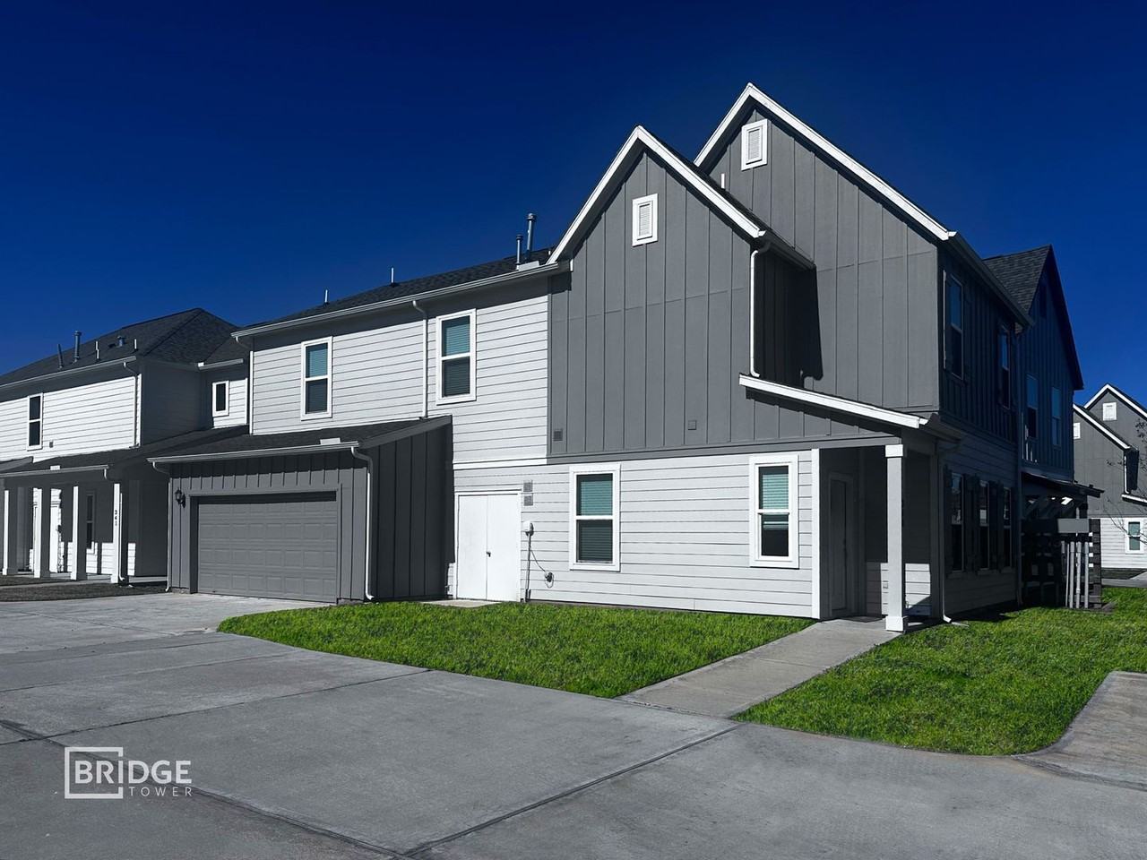 343 Huisache St - Photo 2 of 15