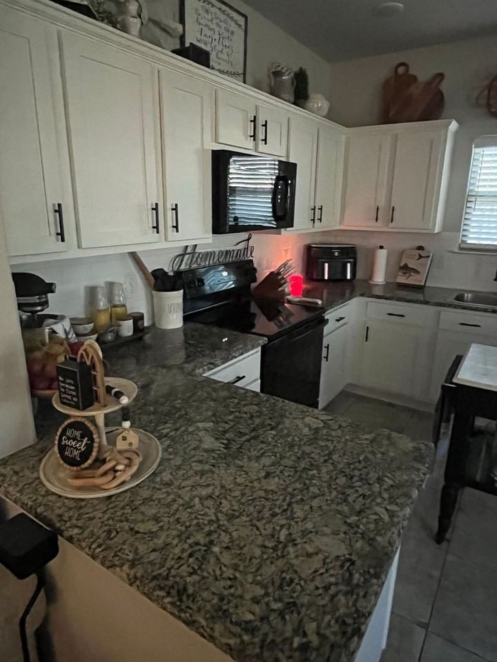 908 Glenhaven - Photo 5 of 13