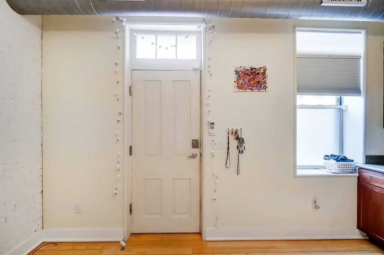 1207 Republic St - Photo 6 of 33