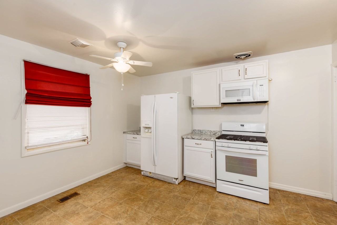 856 Center Way Sw - Photo 7 of 21