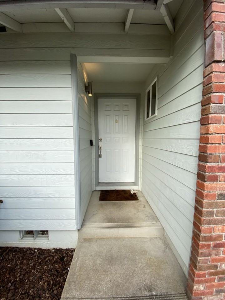 4305 San Francisco Dr Ne - Photo 3 of 11