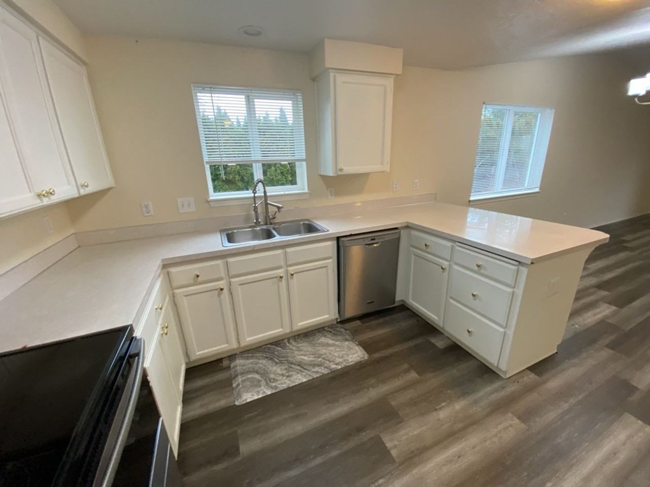 4305 San Francisco Dr Ne - Photo 7 of 11