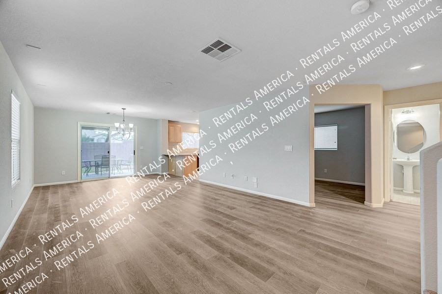 10567 Foggy Glen Ave - Photo 2 of 15