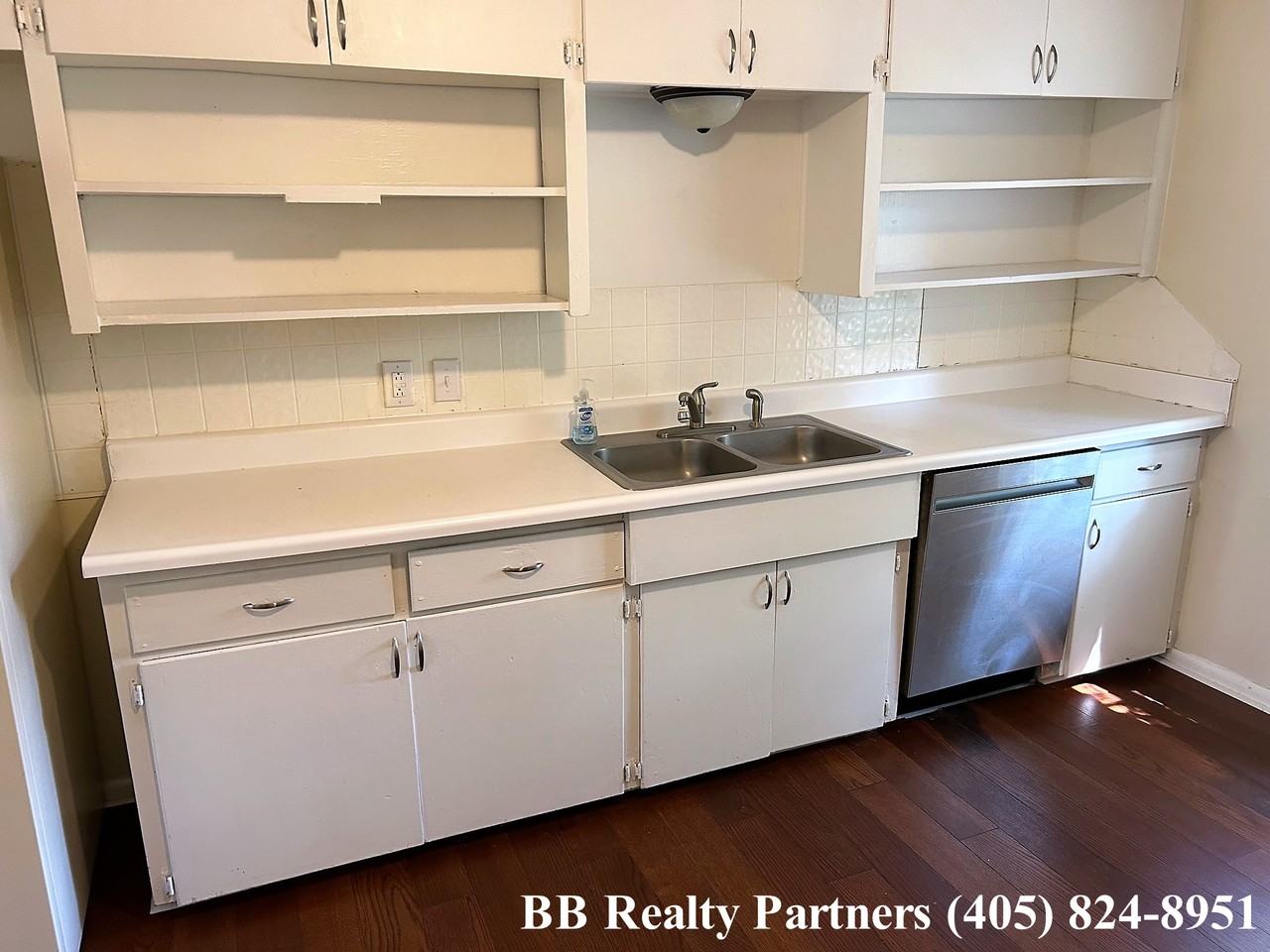 4620 E 4th St #NA - Photo 5 of 14