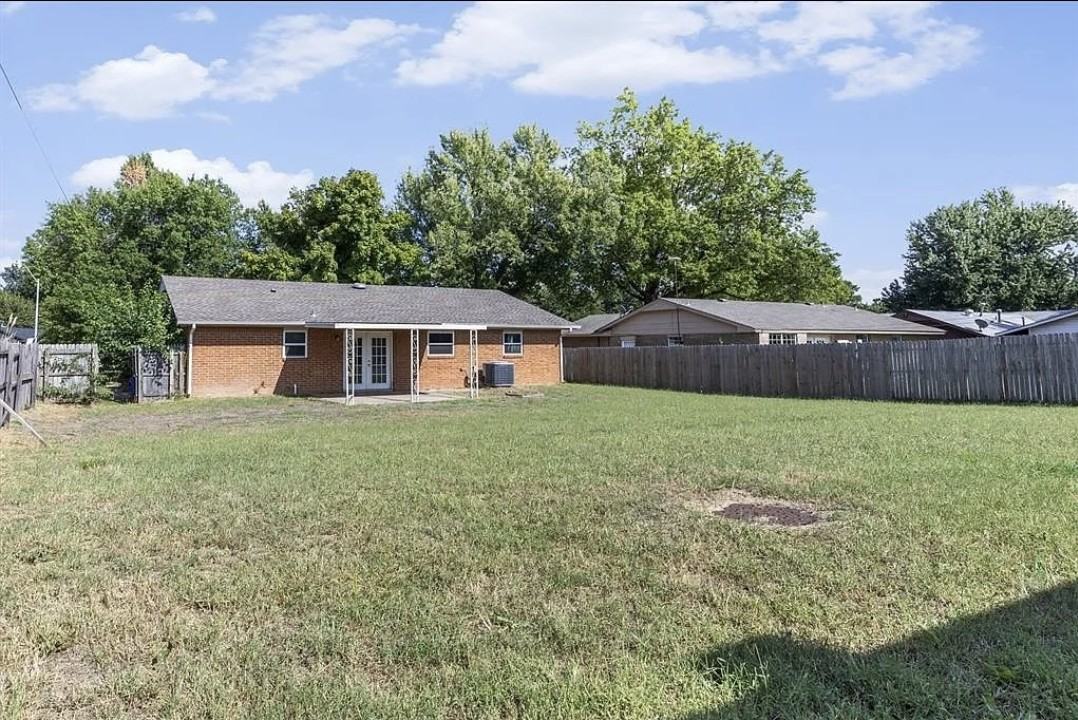 700 Claremont Dr #NA - Photo 2 of 20