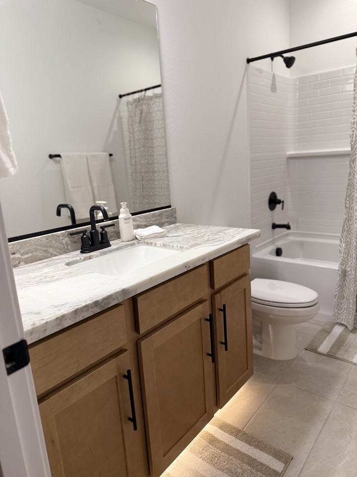 9234 S 169th Dr #NA - Photo 4 of 5