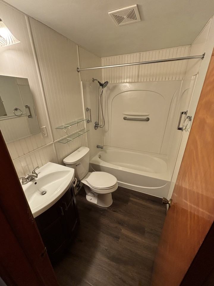 1516 E Pauline St #NA - Photo 3 of 11