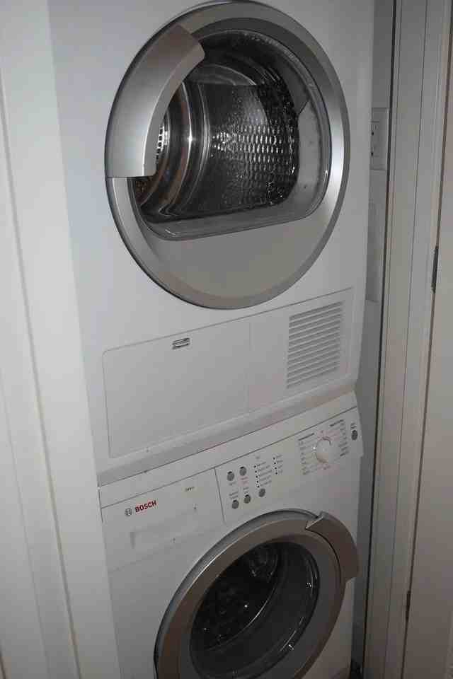 1080 Sutter St #203 - Photo 6 of 9