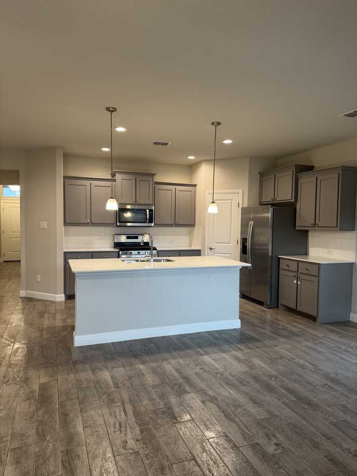 848 Finchley Dr #NA - Photo 3 of 23