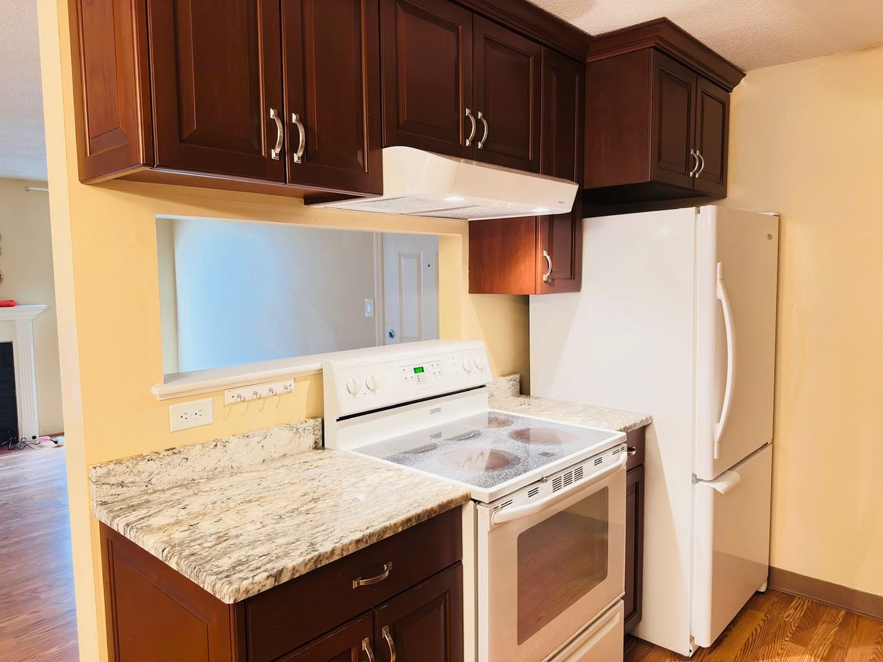 32 Walden Dr #13 - Photo 3 of 29