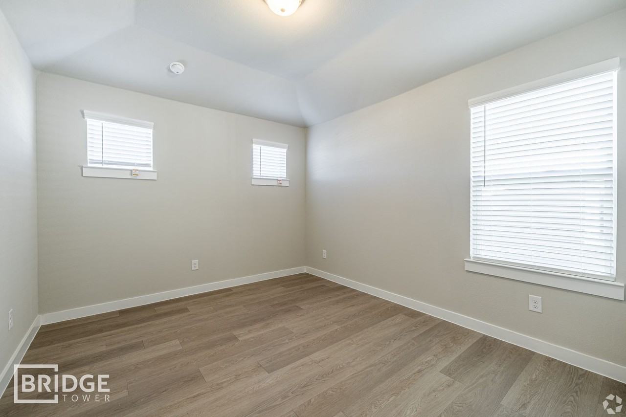 1013 Jacquelyne Dr - Photo 4 of 6