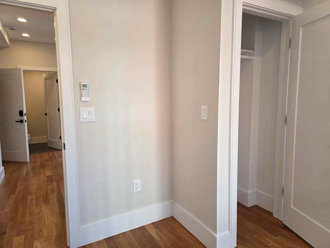 18D Winchester St - Photo 5 of 15