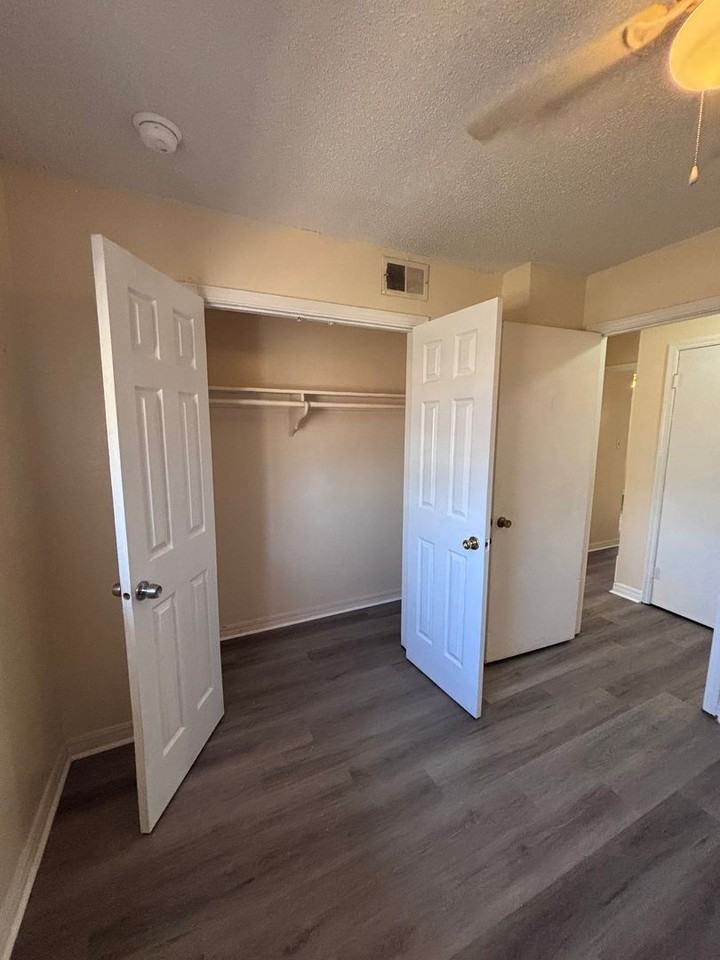 2423 Kiowa Way - Photo 5 of 8