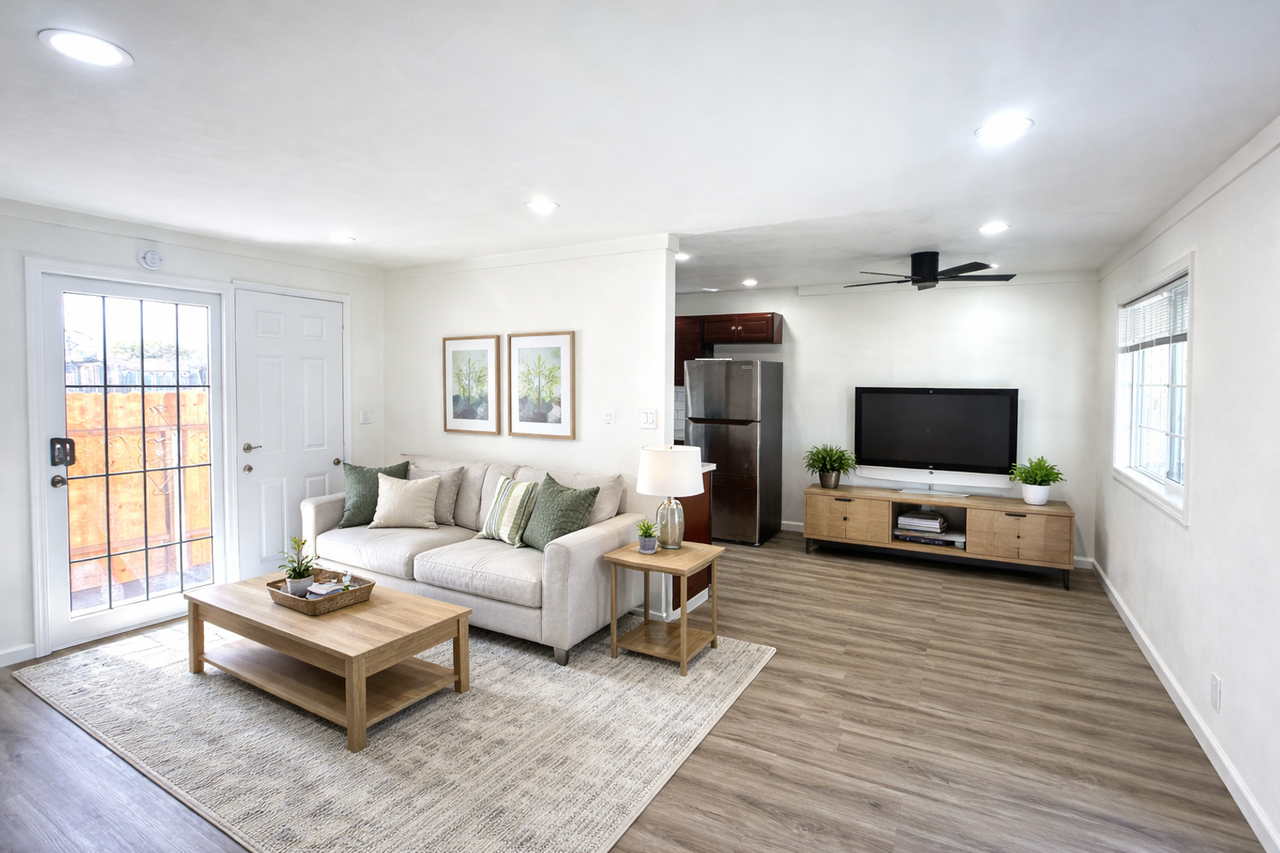 Ready For Move In! ~Amazing and Newly Renovated 2 Beds 1 Bath - Photo 6 of 50