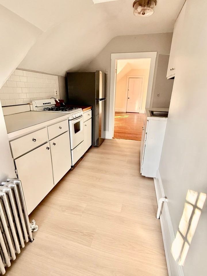 8 Quint Ave - Photo 6 of 8