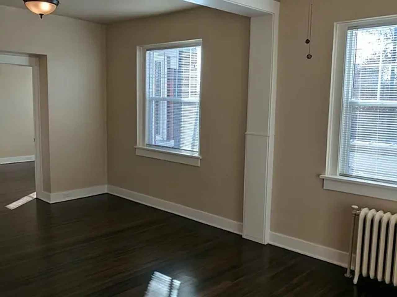 Federal Apartments - Photo 5 of 41