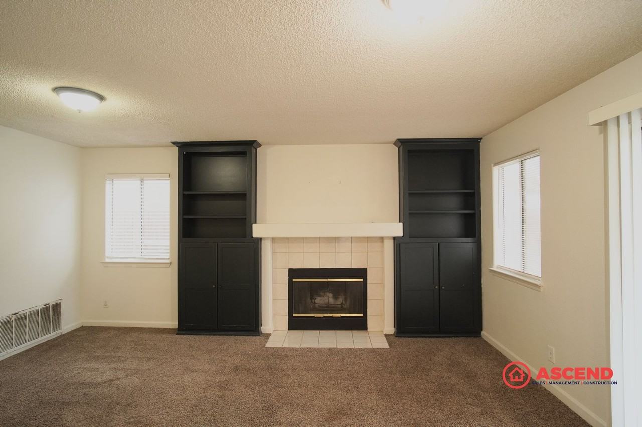 3220 Cattleman St - Photo 7 of 24