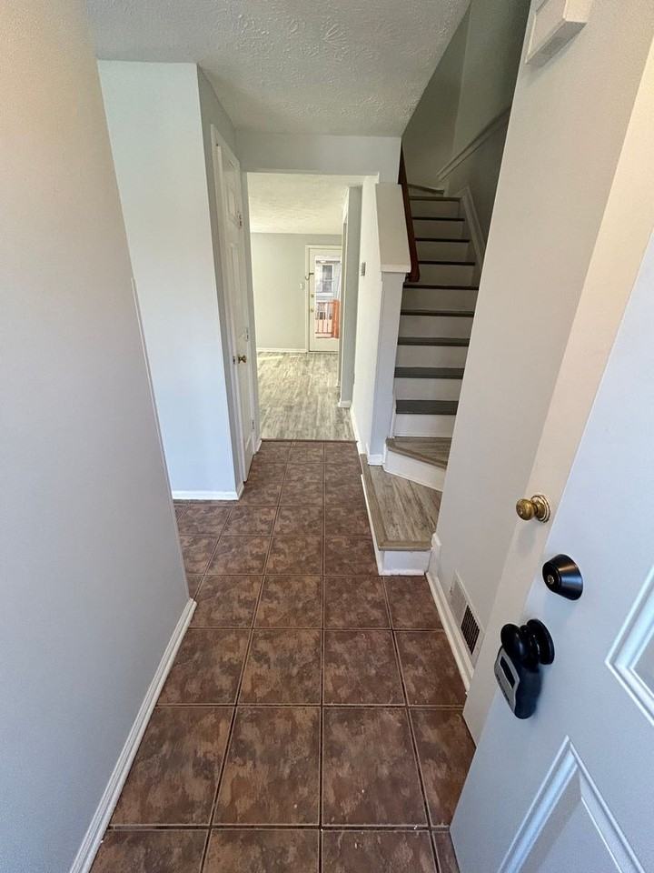 3 N Merriment Dr - Photo 3 of 16