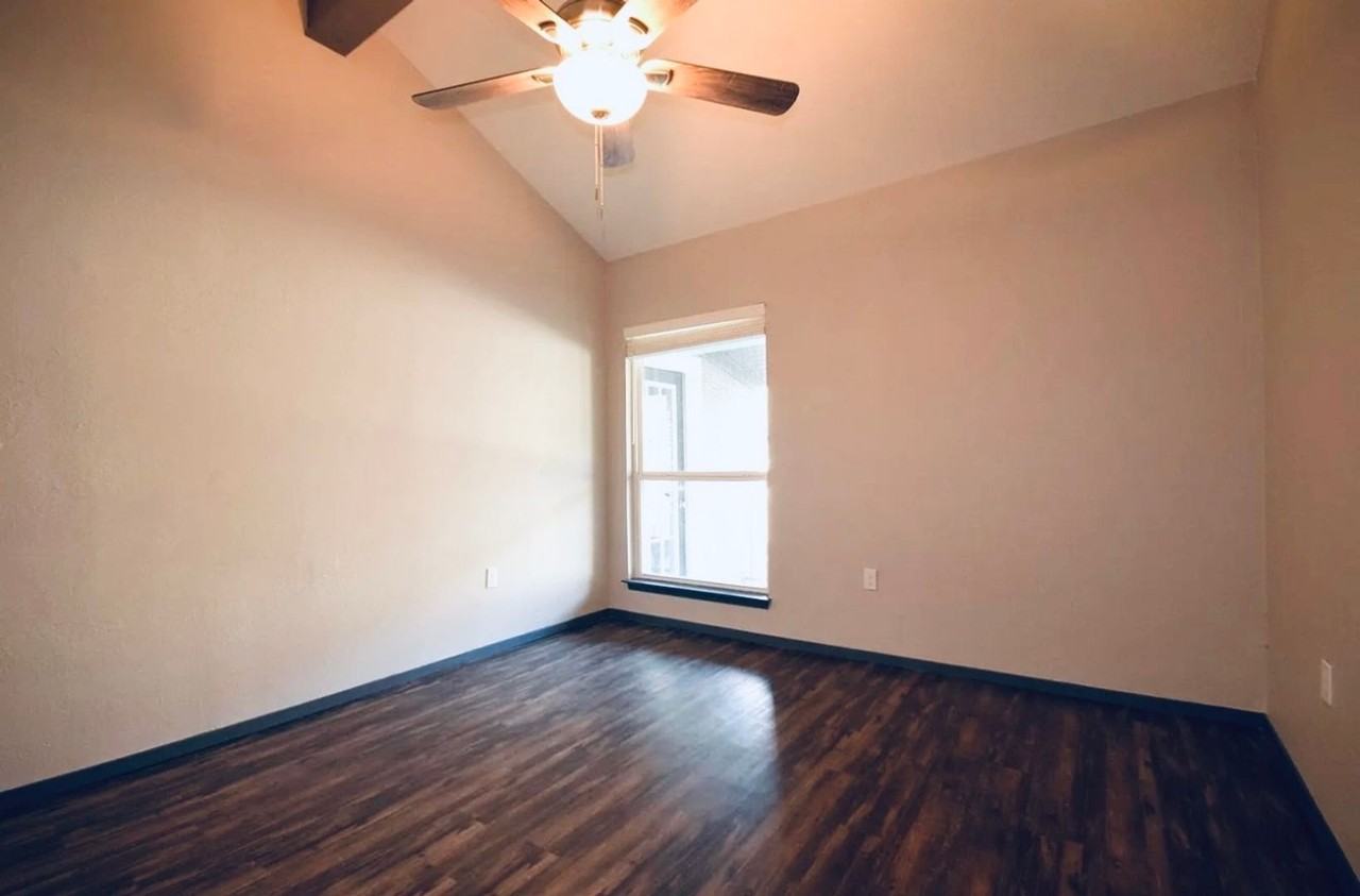 9696 Walnut St - Photo 7 of 13