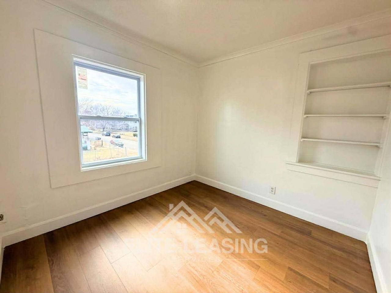 1438 SW Van Buren - Photo 4 of 10