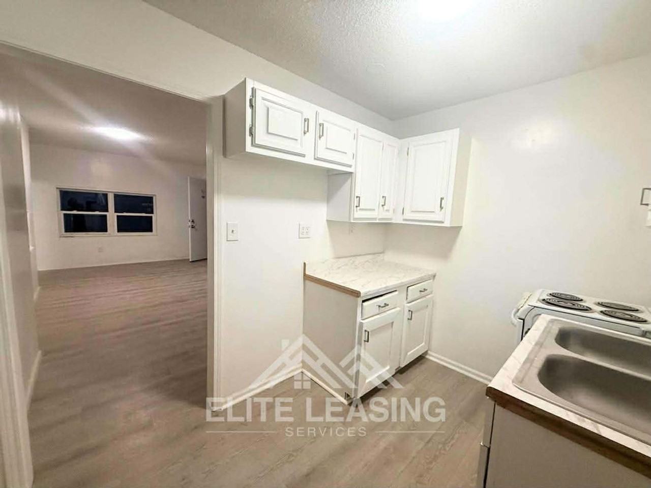 1438 SW Van Buren - Photo 6 of 10