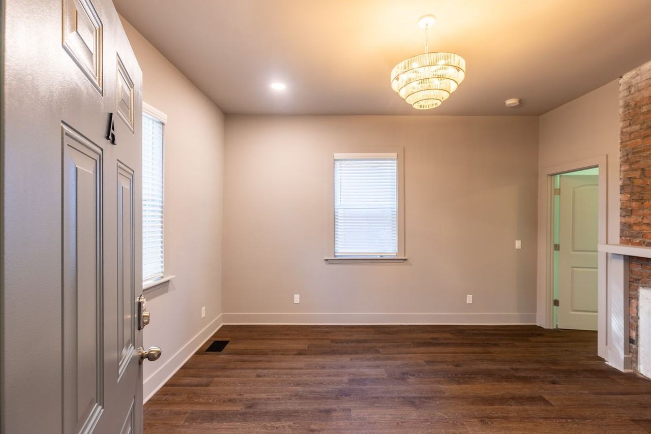 638 E 37th St #A - Photo 5 of 20