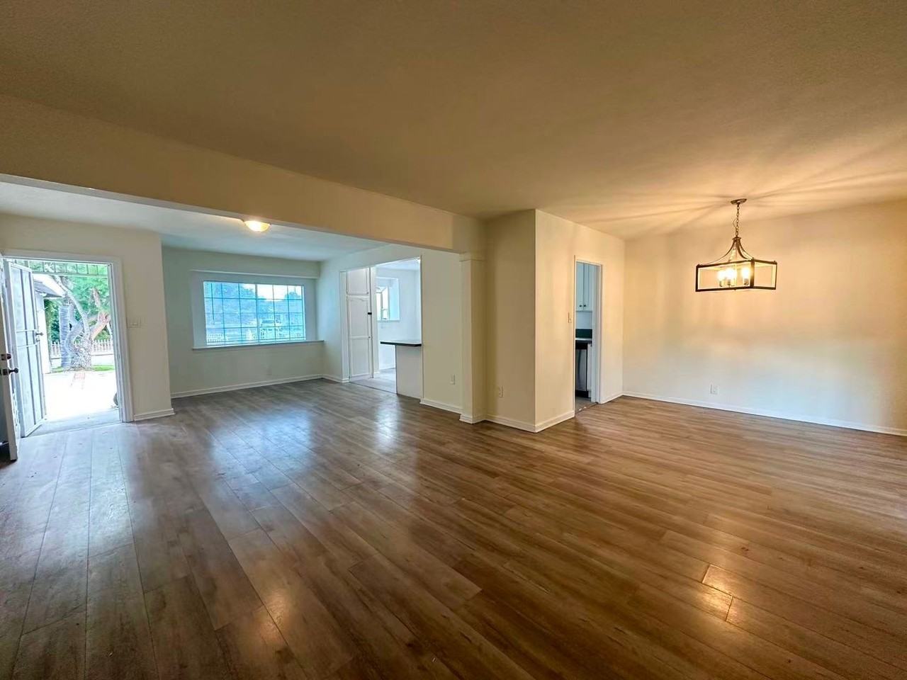 1143 9th Ave - Photo 5 of 15