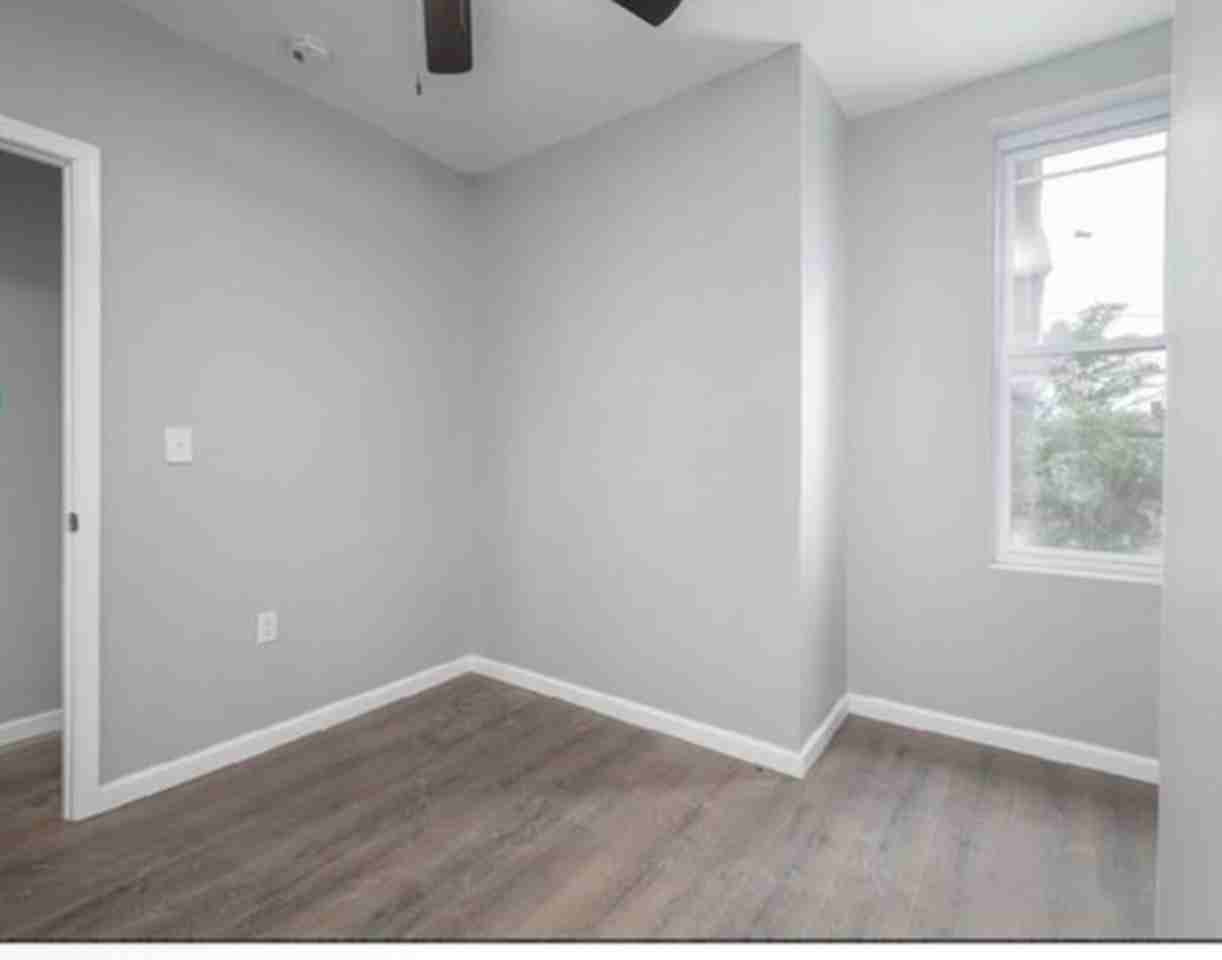 2111 Wilkens Ave - Photo 3 of 15